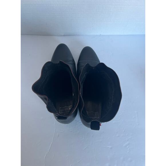 LEVIS Black Leather Almond Toe Pull On Chunky Heel Logo Ankle Bootie Boots 7.5 - Picture 6 of 12